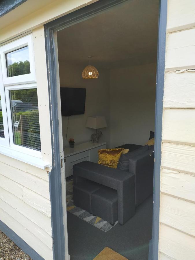 Fletching Garden Flat At The Infamous Piltdown Man Pub 아파트 외부 사진